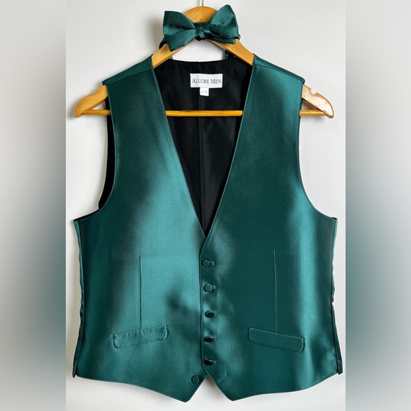 MEN'S GREEN SATIN FORMAL TUXEDO VEST, TIE & HANKIE SET. WEDDING, PROM, DRESS - Picture 1 of 5